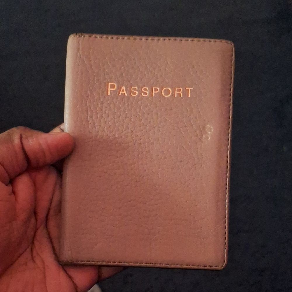 Elegant Tan Leather Passport Holder